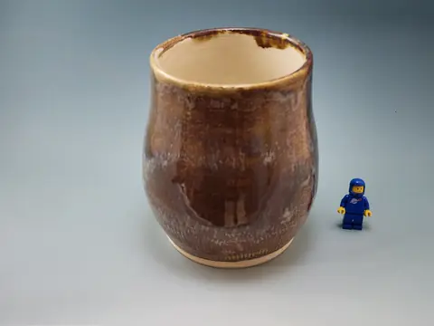 Brown glazed vase (7 of 9)