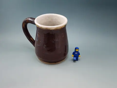 Brown mug (2 of 8)