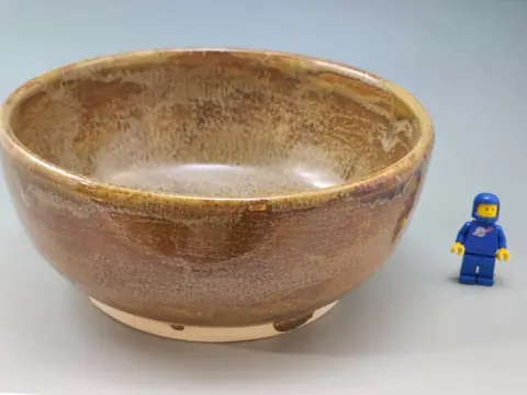 Golden brown bowl (8 of 10)