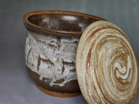 Lidded jar