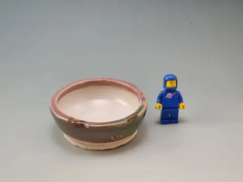 Pink small bowl (1 of 2)