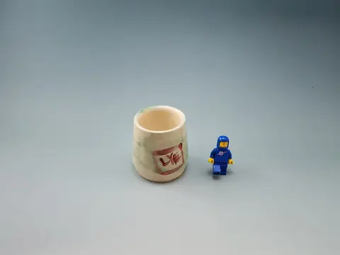 Small cream cup (1 of 2)