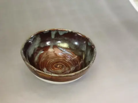 Spiral bowl