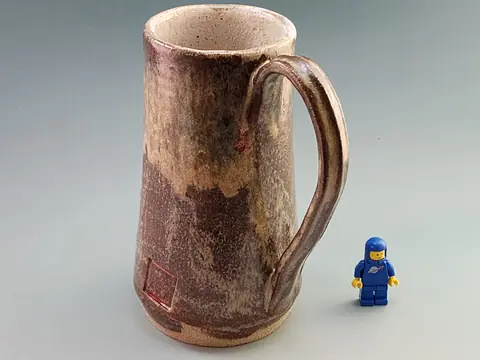 Tall brown mug (2 of 9)