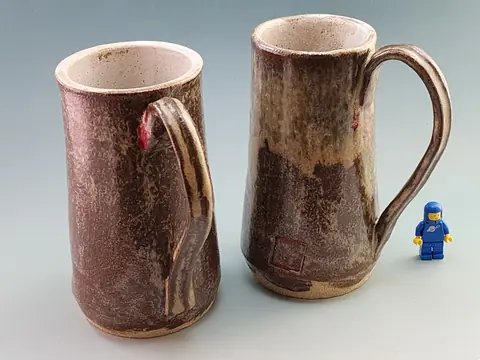 Tall brown mug (3 of 9)