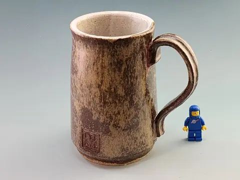 Tall brown mug (8 of 9)
